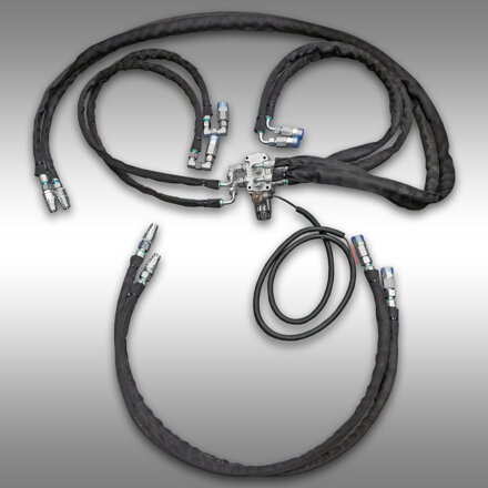 KONVERZNÍ SADA PRO ŘEZNOU PILU JANSEN AS-600 – SNADNÁ OBSLUHA DÍKY 2X DVOJČINNÉMU HYDRAULICKÉMU SPOJENÍ